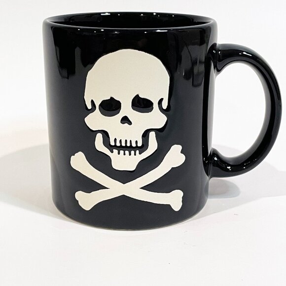 Waechtersbach Germany Skull Crossbones White Black Ceramic Coffee Mug 12 oz - Picture 1 of 6